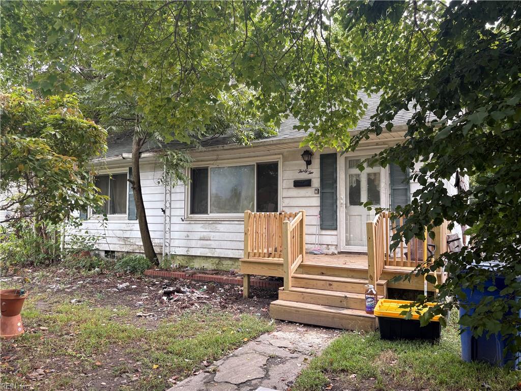 32 Dwight Road Newport News VA 23601