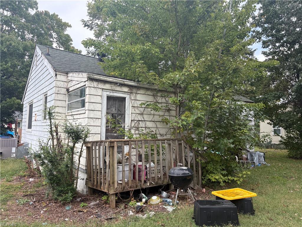 32 Dwight Road Newport News VA 23601