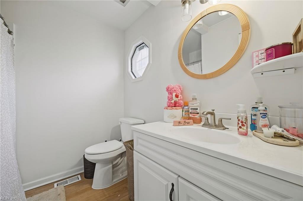 13 Darlene Lane Newport News VA 23608