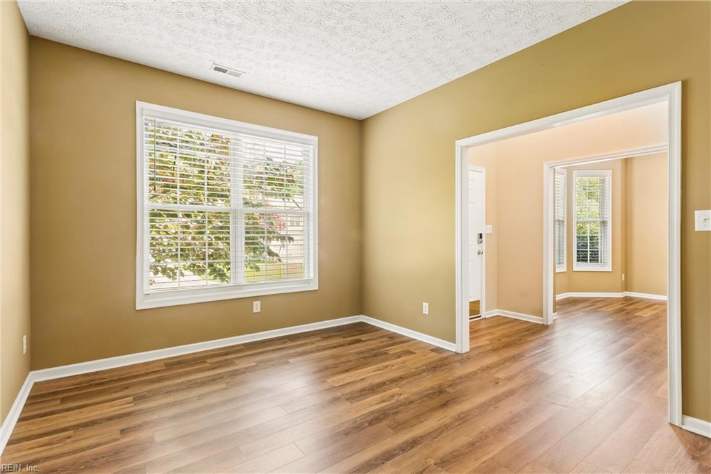 6100 Shrewsbury Square Williamsburg VA 23188