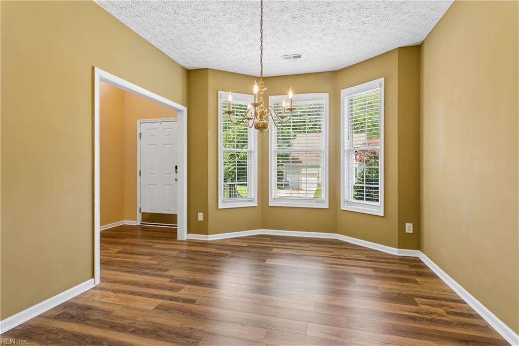 6100 Shrewsbury Square Williamsburg VA 23188
