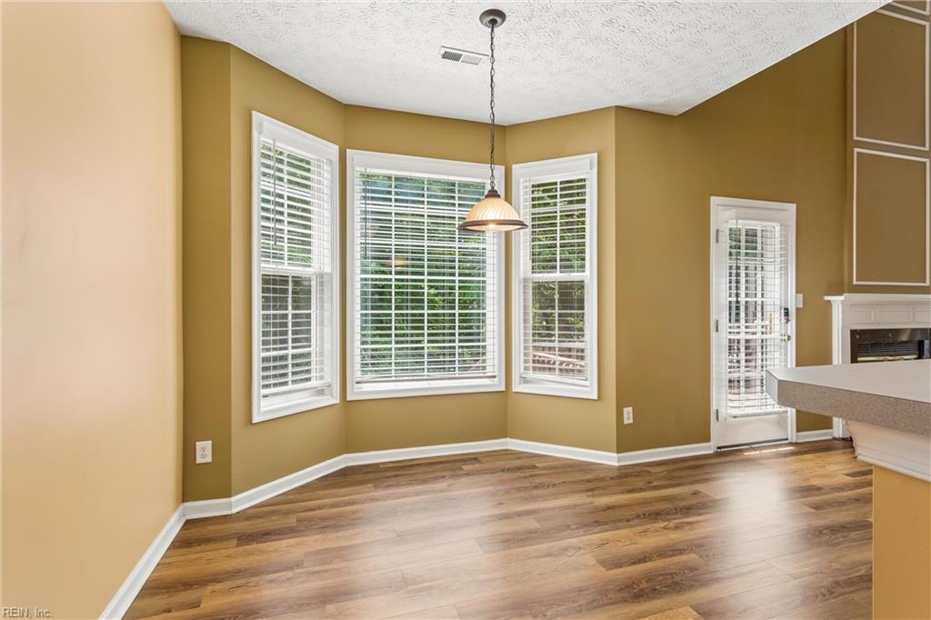 6100 Shrewsbury Square Williamsburg VA 23188