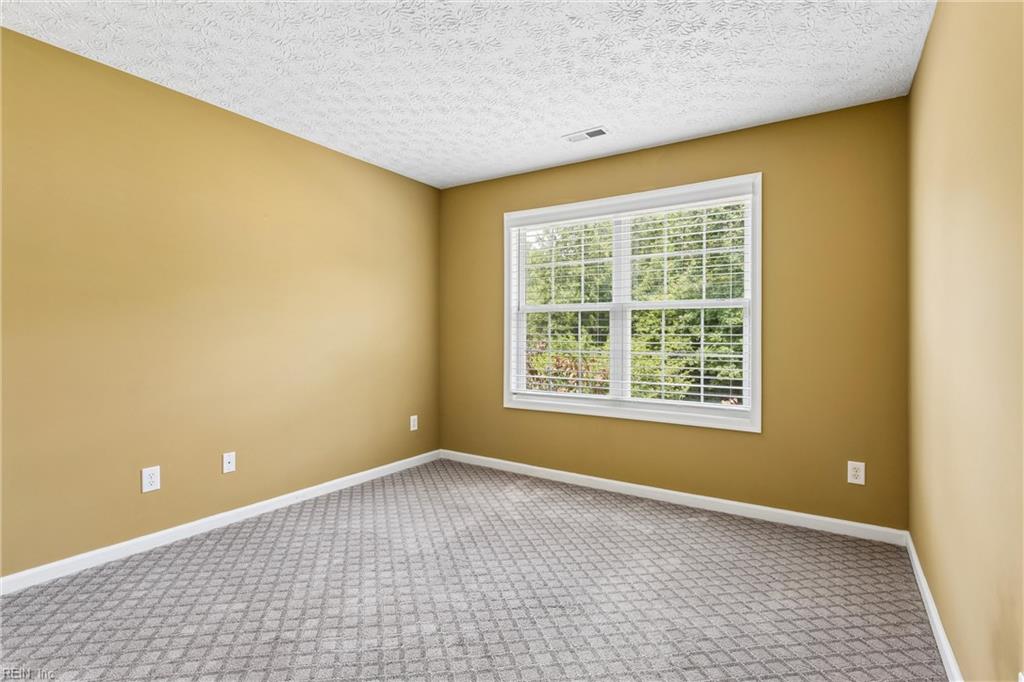6100 Shrewsbury Square Williamsburg VA 23188