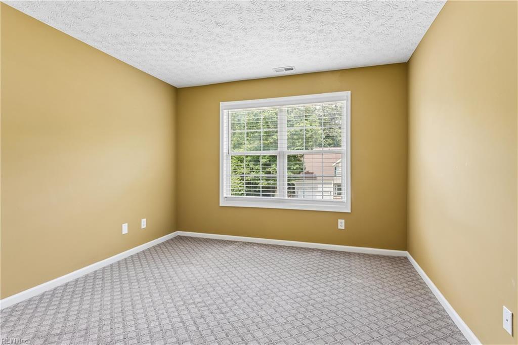 6100 Shrewsbury Square Williamsburg VA 23188