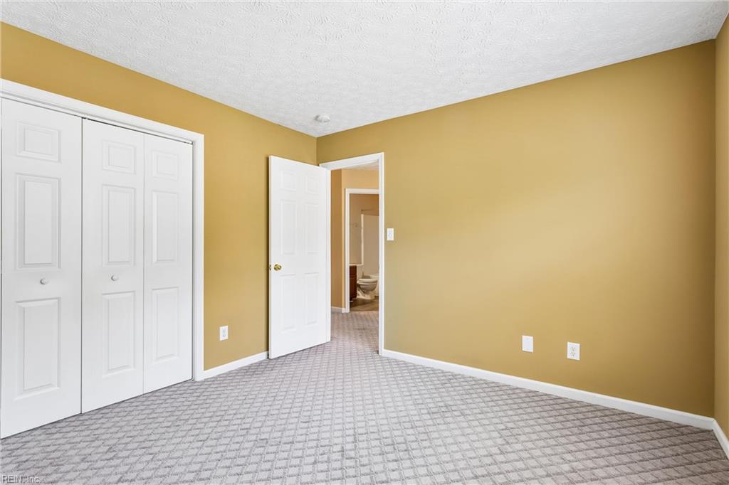 6100 Shrewsbury Square Williamsburg VA 23188