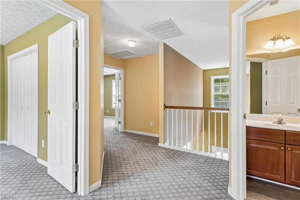 6100 Shrewsbury Square Williamsburg VA 23188