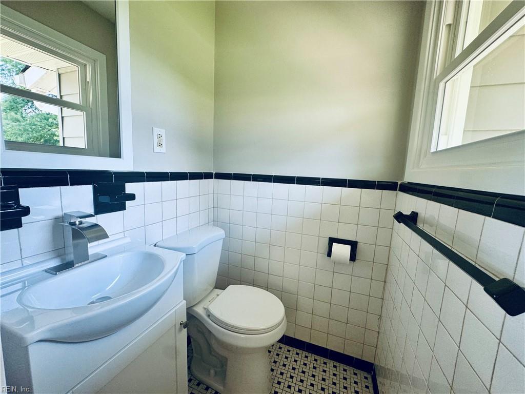 2 Richland Drive Newport News VA 23608