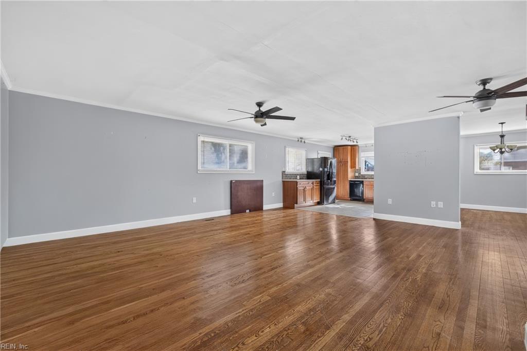 17 Warren Drive Newport News VA 23608