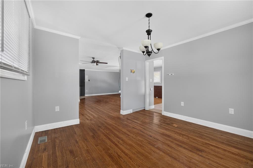 17 Warren Drive Newport News VA 23608