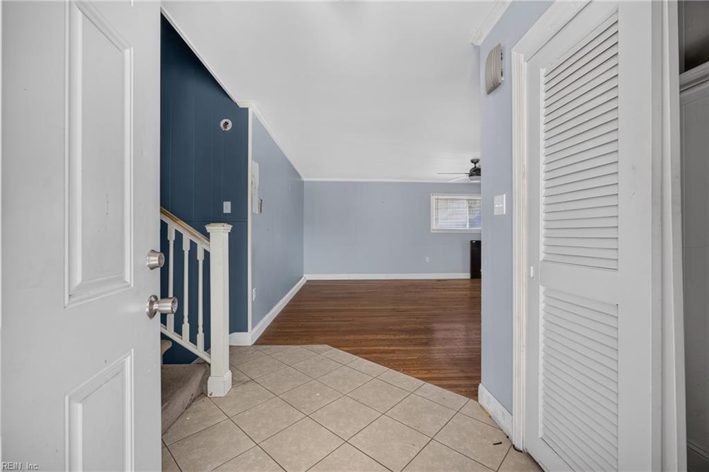 17 Warren Drive Newport News VA 23608