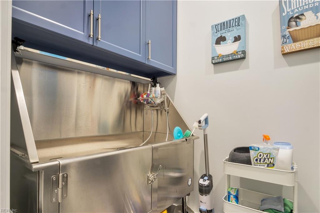 6063 Settlers Market Boulevard Williamsburg VA 23188