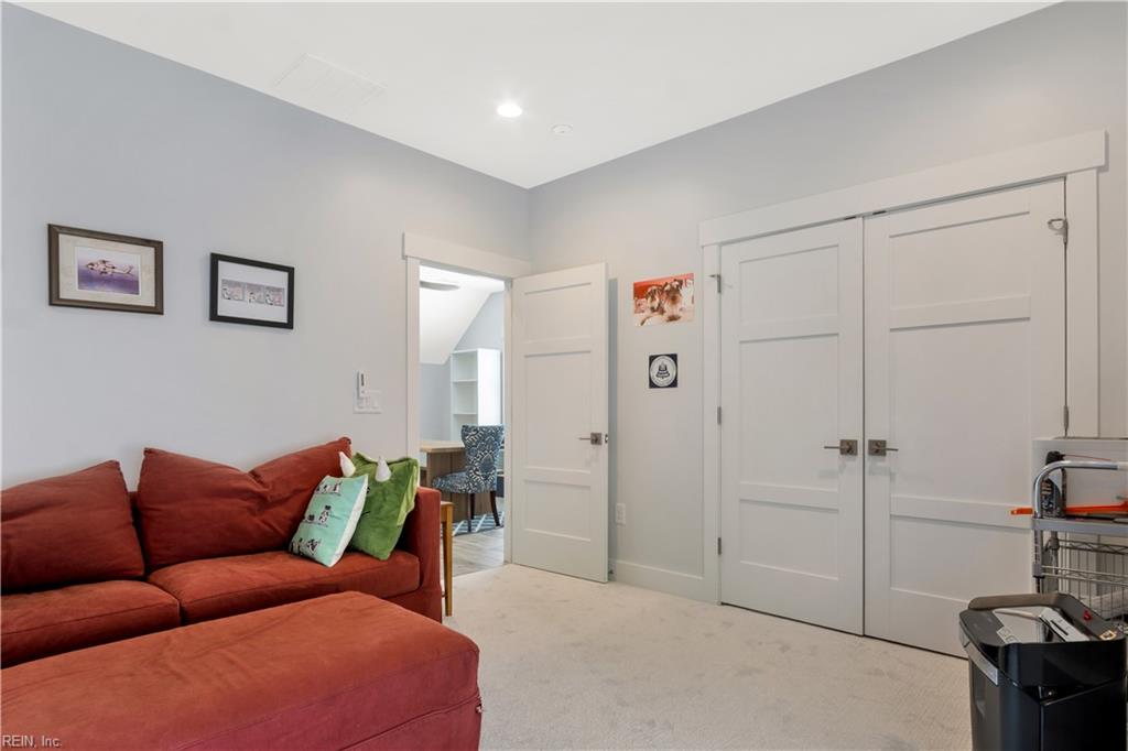 6063 Settlers Market Boulevard Williamsburg VA 23188