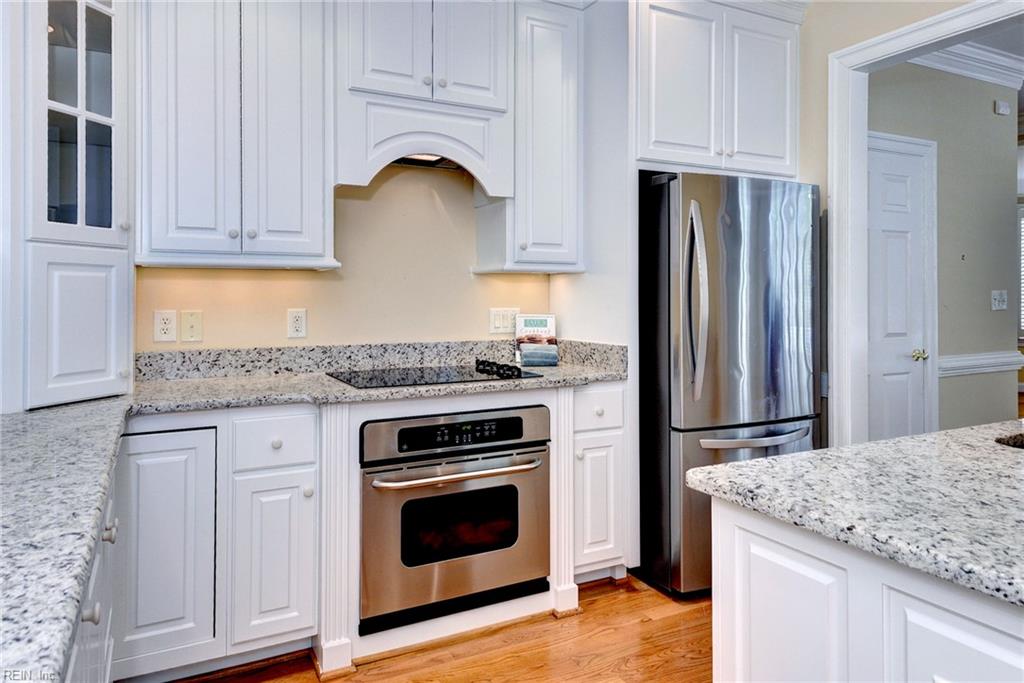 3805 Abington Park Williamsburg VA 23188