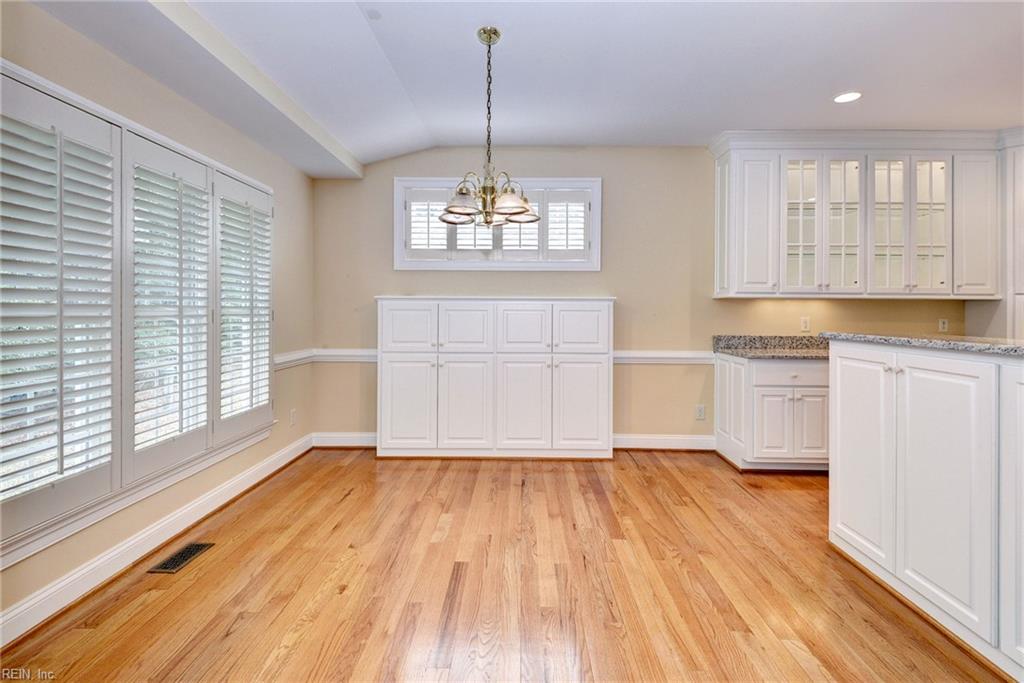 3805 Abington Park Williamsburg VA 23188