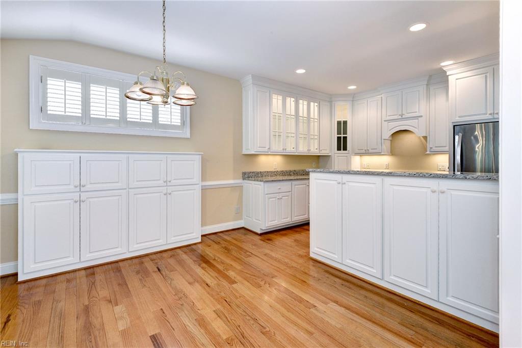 3805 Abington Park Williamsburg VA 23188