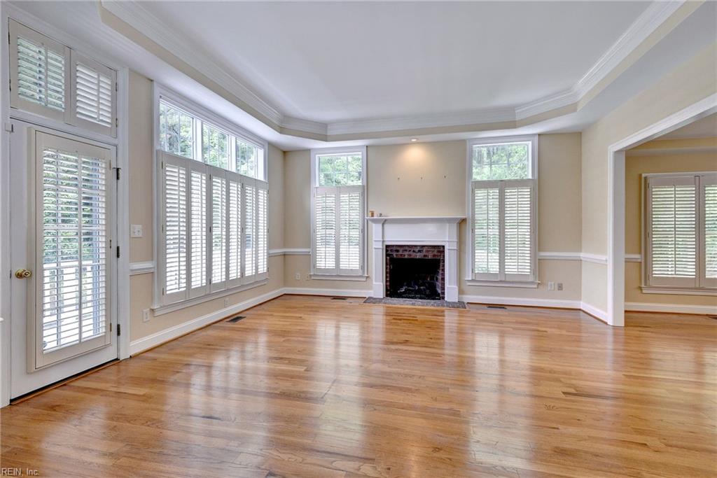 3805 Abington Park Williamsburg VA 23188