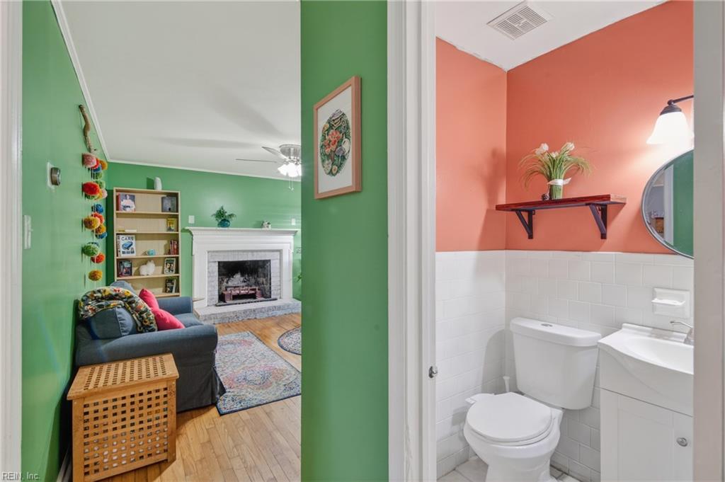 297 Richneck Road Newport News VA 23608