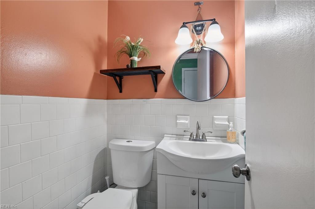 297 Richneck Road Newport News VA 23608