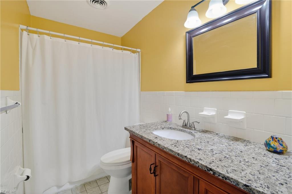 297 Richneck Road Newport News VA 23608
