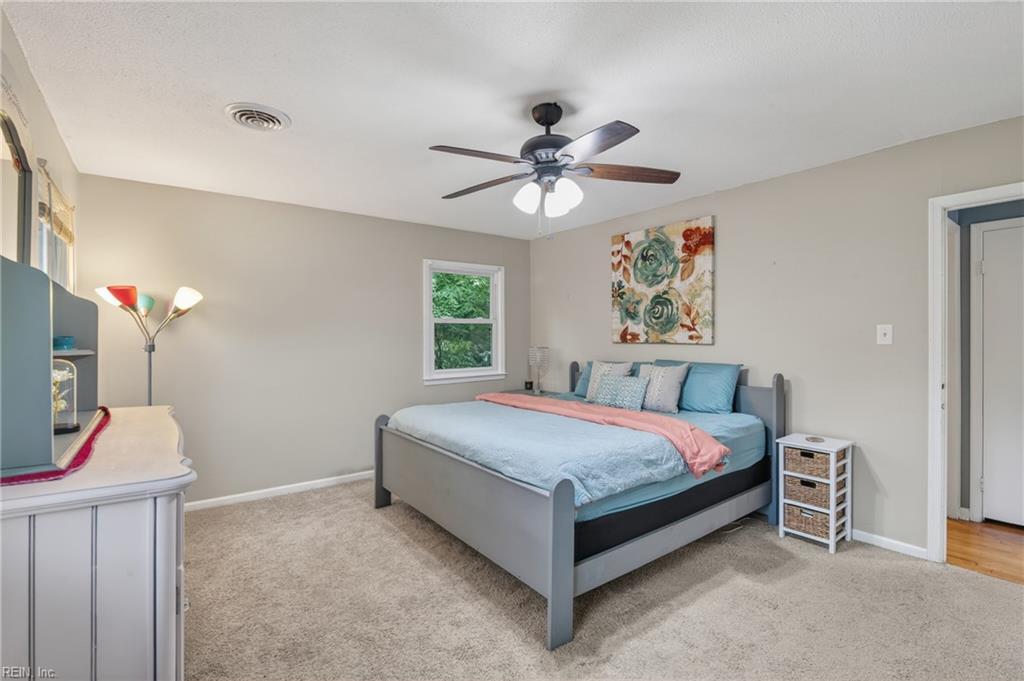 297 Richneck Road Newport News VA 23608