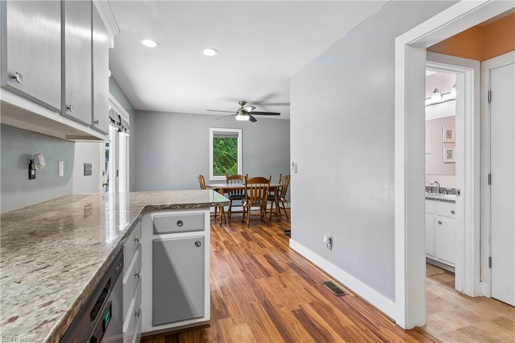 7322 Wellford Lane Gloucester VA 23061