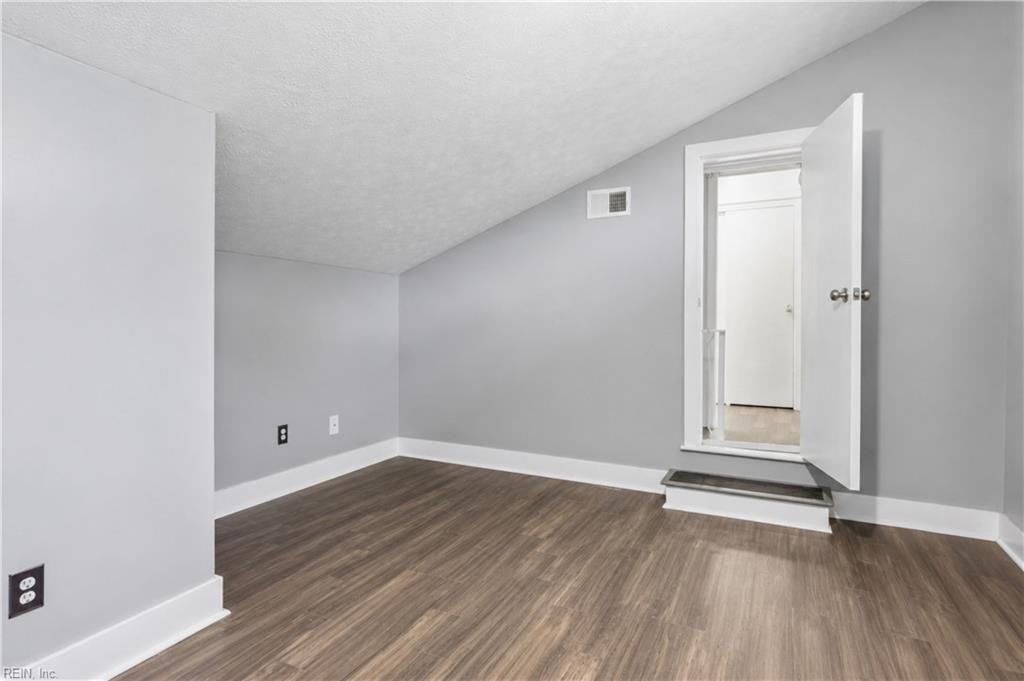 7322 Wellford Lane Gloucester VA 23061