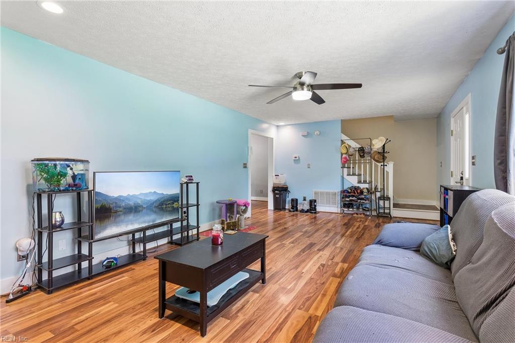 7322 Wellford Lane Gloucester VA 23061