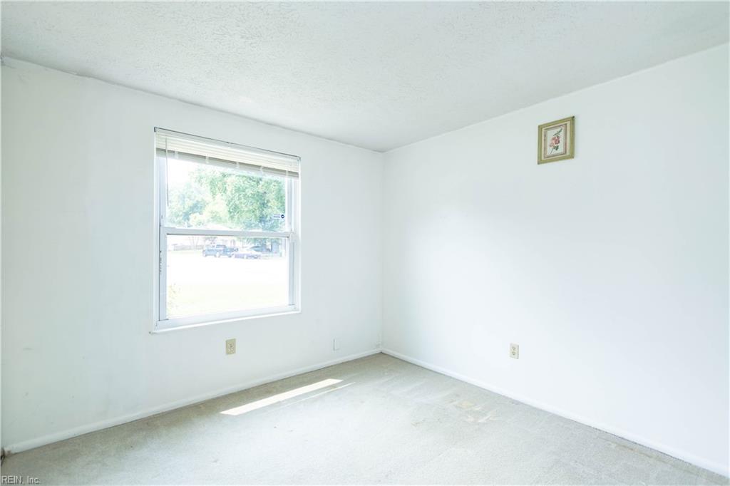 948 Fluvanna Road Newport News VA 23601