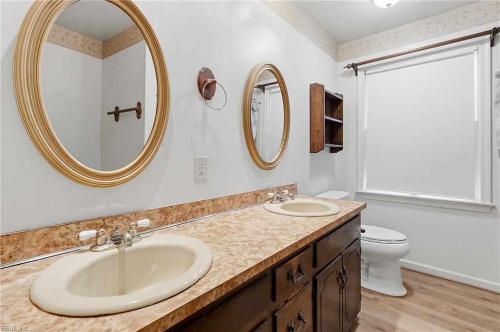7847 Beaver Dr Drive Gloucester VA 23061