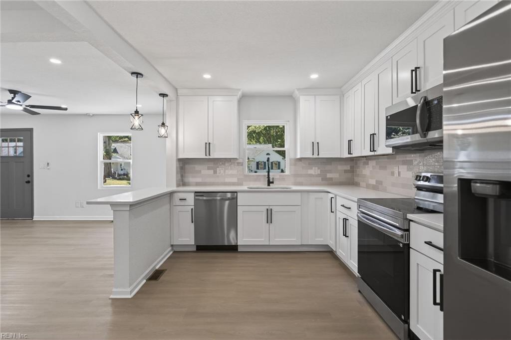 82 Lakeside Drive Newport News VA 23606