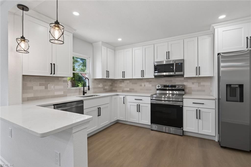 82 Lakeside Drive Newport News VA 23606