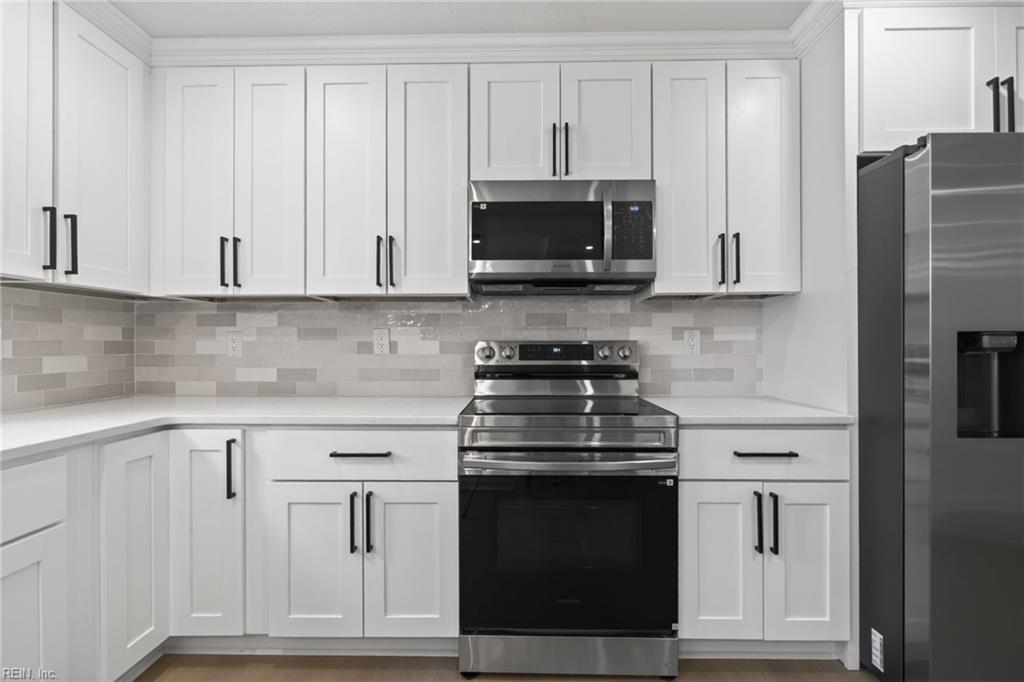 82 Lakeside Drive Newport News VA 23606