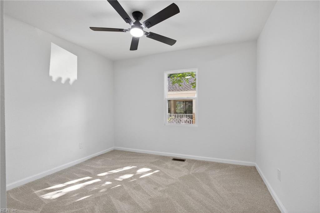 82 Lakeside Drive Newport News VA 23606