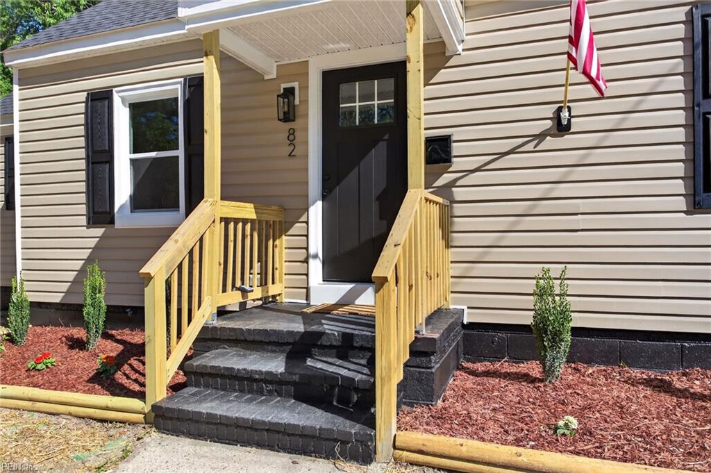 82 Lakeside Drive Newport News VA 23606