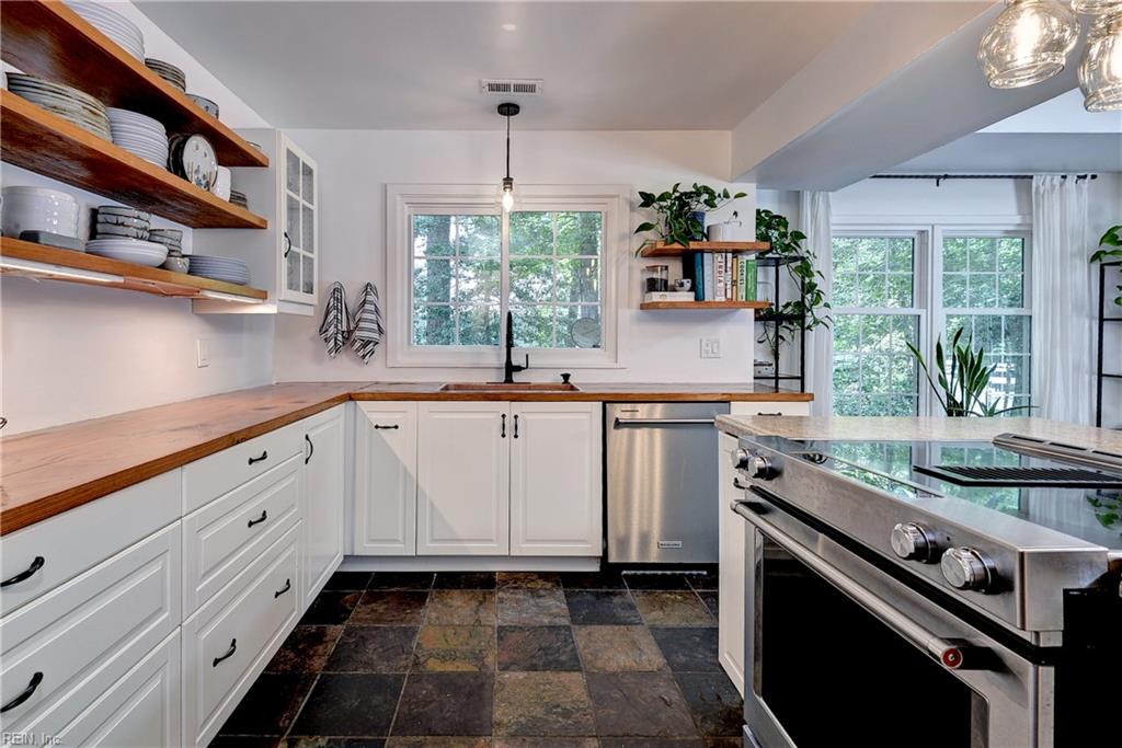 109 John Pott Drive Williamsburg VA 23188