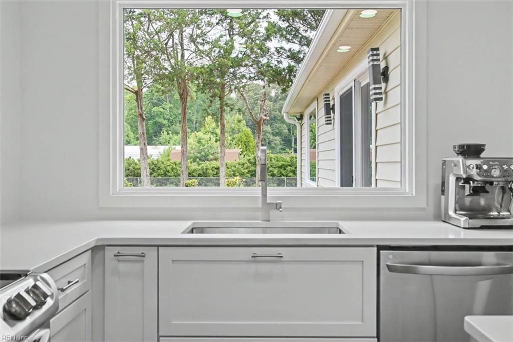 707 Waterview Road Yorktown VA 23692