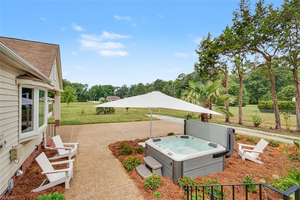 707 Waterview Road Yorktown VA 23692