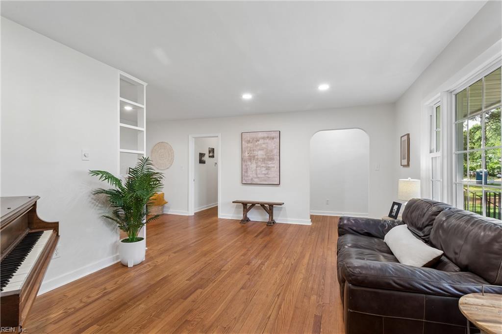 200 Mistletoe Drive Newport News VA 23606