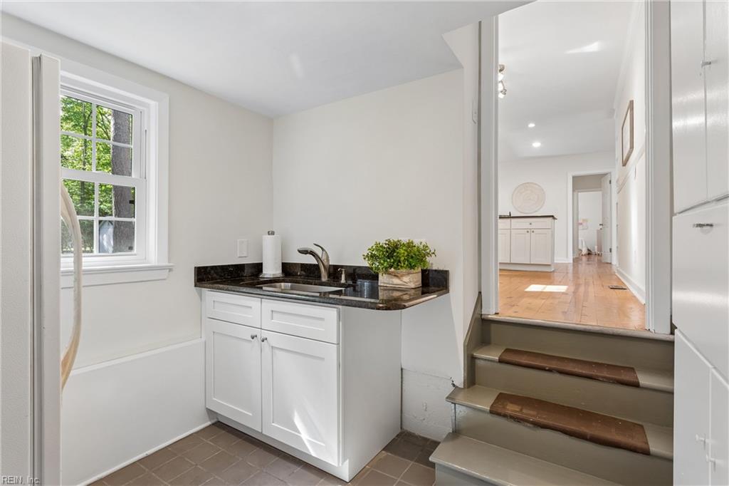 200 Mistletoe Drive Newport News VA 23606