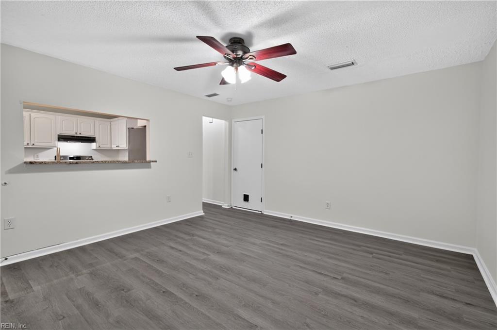431 Warner Hall Place Newport News VA 23608