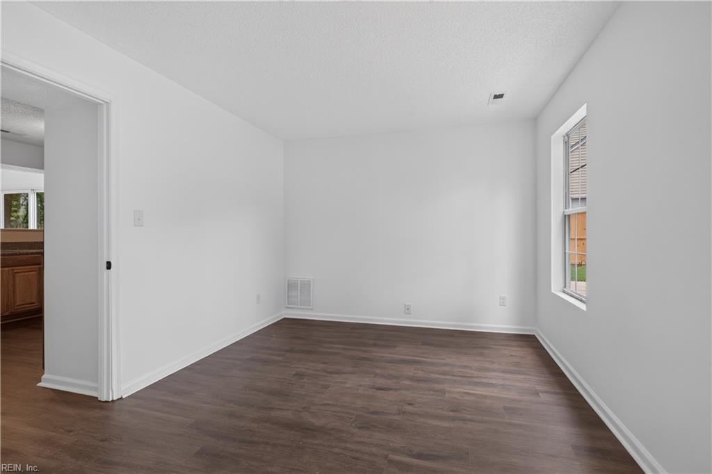902 Sir Lionel Court Newport News VA 23608