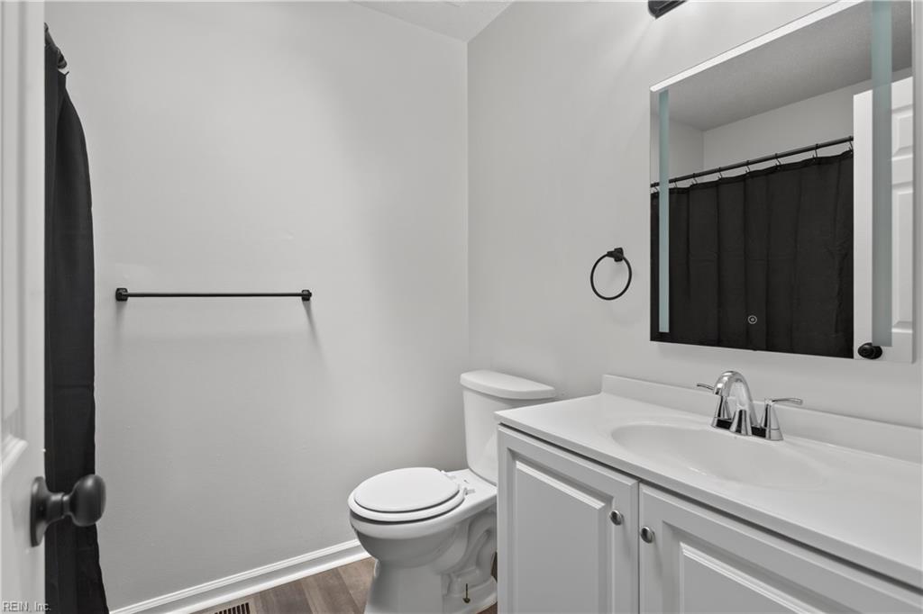 902 Sir Lionel Court Newport News VA 23608