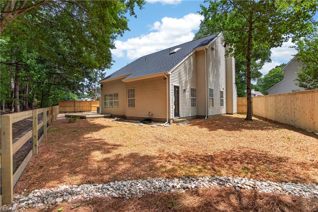 902 Sir Lionel Court Newport News VA 23608