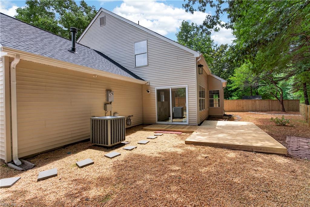 902 Sir Lionel Court Newport News VA 23608