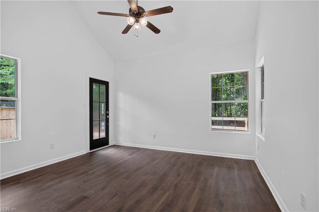 902 Sir Lionel Court Newport News VA 23608