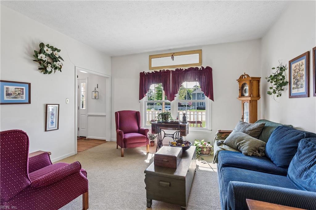 103 Kayla Court Yorktown VA 23693