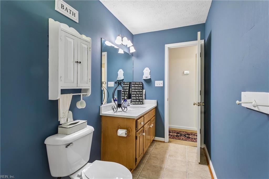 103 Kayla Court Yorktown VA 23693
