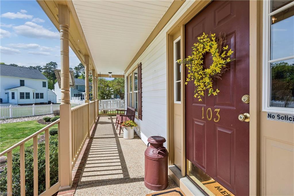 103 Kayla Court Yorktown VA 23693