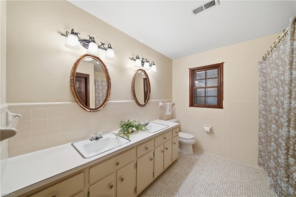 352 Wendwood Drive Newport News VA 23602