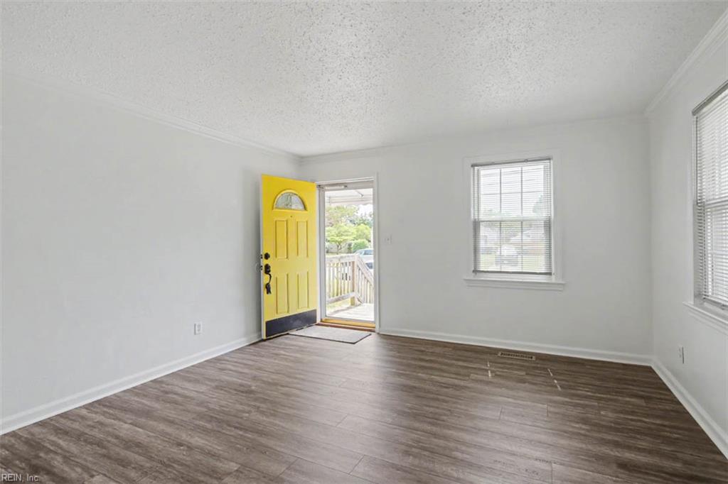 615 Lafayette Terrace Newport News VA 23605